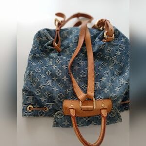 This was a birthday gift for my graduation and I never really used it.